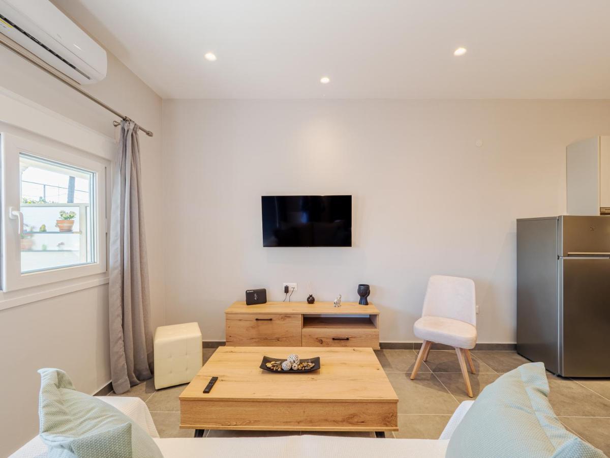 M&K - Maria'S Stylish Apartment Near Alykes Beach Corfu  Extérieur photo