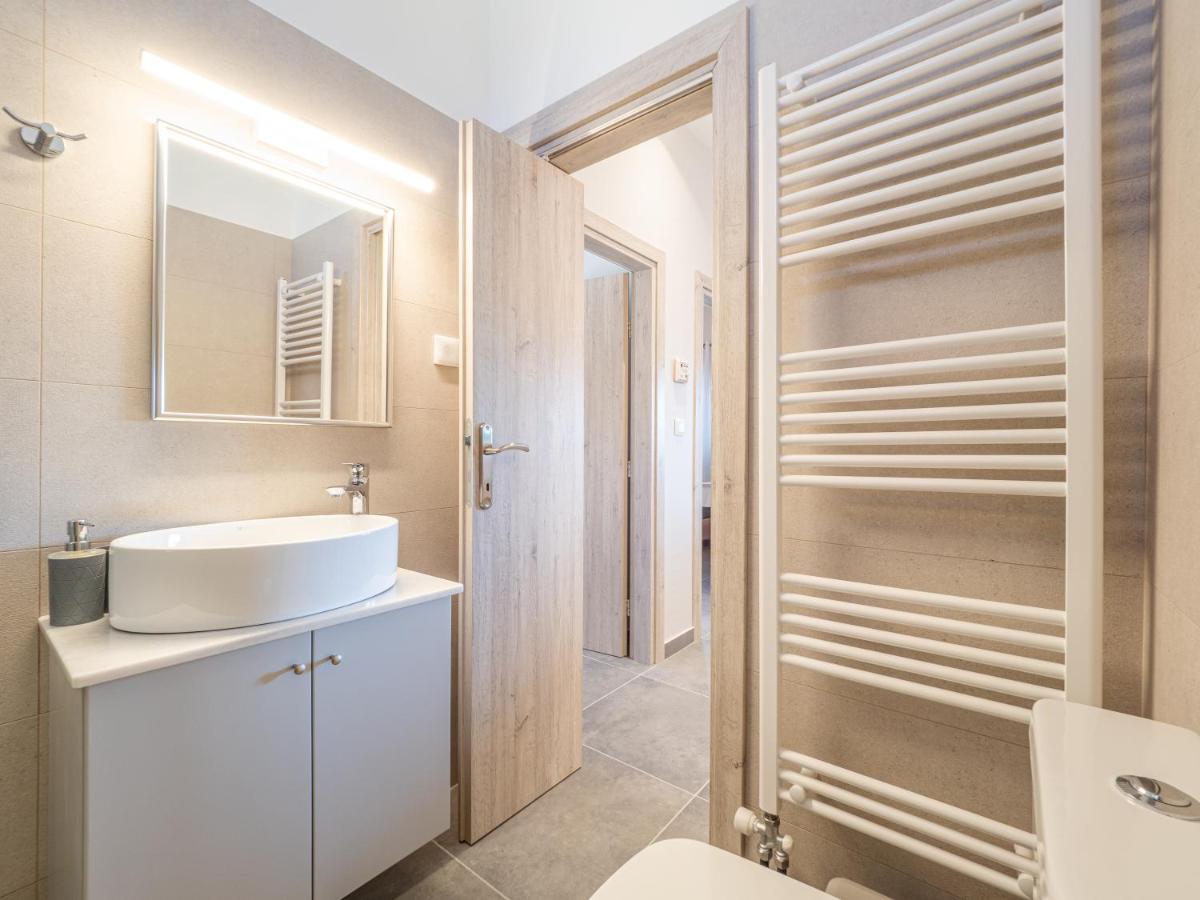 M&K - Maria'S Stylish Apartment Near Alykes Beach Corfu  Extérieur photo